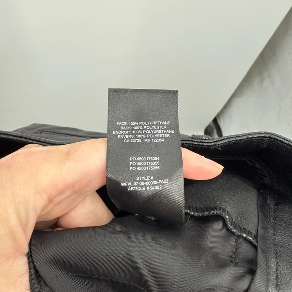 WILFRED‎ FREE Aritzia Black Faux Leather Pants Size 0 - Picture 5 of 5